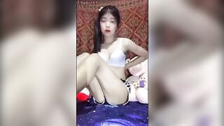 Em teen xinh Thái Lan tự quay clip móc lồn