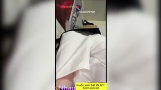 Đang sex sục cu thì bị con bạn thân phát hiện đè ra djt sướng vãi 2