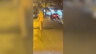 Cô gái tây hót nhất đêm nay