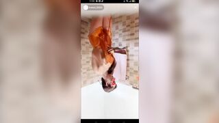 Cô ba Long Khánh trả kèo tắm
