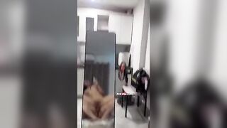 Cực phẩm dẫn bạn gái xinh xắn dễ thương về nhà chịch em rên quá trời