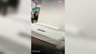 Clip sex Tàu khựa qua việt nam chơi gái còn livestream trên SWAG live - Phần 4