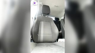 Thủ dâm ngoài trời đầy kích thích