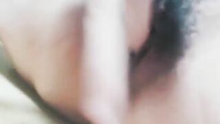 Thủ dâm ra nước cỡ này