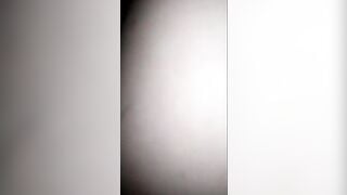 Độc lạ, Cạo lông lồn cho bạn thân mà dâm thủy chảy ướt hết giường nên xin bublon
