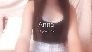 Gái 19 chơi trò chơi 18+ trên omegle