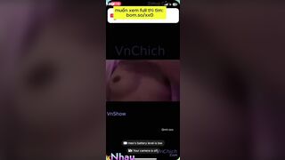 Cực phẩm gái lồn non thủ dâm vạch vú hỏi bạn thân to ko r móc 4