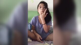 Full clip móc lồn của em gái 2k3 cho ae thẩm