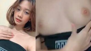Clip Hot Trương Diễm My 2ka9 Nữ Sinh Ti Hồng Vú Căng Show Hàng Cười Cực Tươi