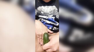 Bé 2k8 đút dưa chuột trên live trên live