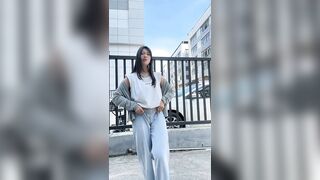Ai rồi cũng có lúc buồn lúc vui