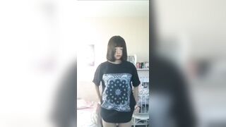 Em loli ăn gì mà xin vãi