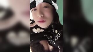 Clip Sex Như Hảo Ngực Siêu Khủng Tự Sướng Khi Tắm Rửa 2