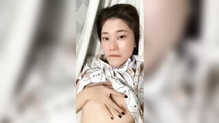 Đêm khuya nứng