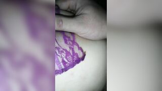 chưa chịch thì lồn em đã ướt đẫm dâm thủy