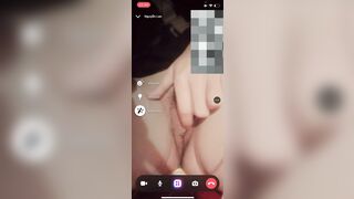 Chat sex em học sinh Nguyễn Lan bướm đẹp móc 2 ngón nước đục trắng ra nhiều P2