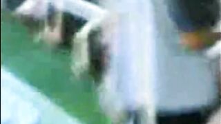 Quay lén được cặp đôi học sinh quan hệ tình dục trong lớp