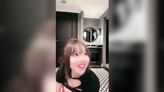 Cu dài Địt gái xinh trên livestream khẩu dâm cực phê