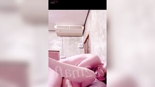 Độc lạ, Gạ e học sinh lên Oto sục cặc xuất tinh lên vú