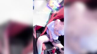 Cô gái khoe lồn trước mặt người lạ 23