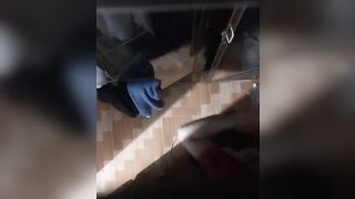 Quay lén người dì thay đồ