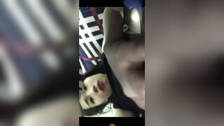 Gái xinh call video thủ dâm cùng ng lạ
