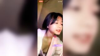 tiktoker pô live lộ ti