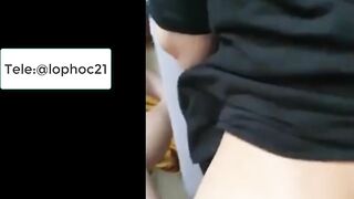 Thg khốn, Lén djt con e họ say rượu ngủ quên ở nhà mk và cái kết