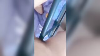 Sáng sớm, E bệnh nhân Học sinh nứng lồn cạ lồn vào thành giường