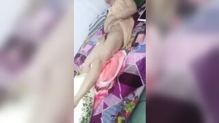 Hàng xóm dâm vắng chồng