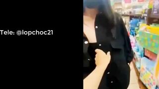 Em dâm định địt nhau ngay tại nhà sách