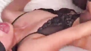 Thác loạn, 2 e VN bán Trinh cho Tây da đen đụ tung loz lút cán sướng vl