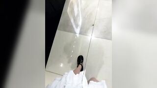Em Gái Live Show Hàng - Thủ Dâm - Chịch Nơi Công Cộng Phần 90