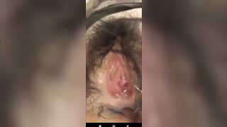 Địt em gái mới lớn ở nhà một mình sướng quá xuất tinh luôn