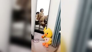Em chubby trắng như nõn chuối