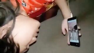 nhỏ vừa coi dt vừa cho thèng anh lm chuyện đó