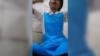 Em học sinh loli bướm non thủ dâm 1