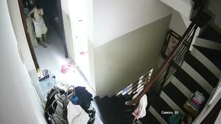 Hack cam gái xinh tắm thay đồ