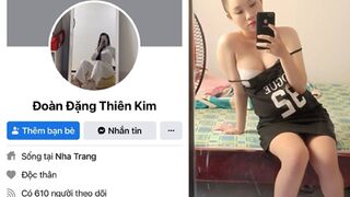 Clip Hot Đoàn Đặng Thiên Kim Lồn Sạch Sẽ Không Lông
