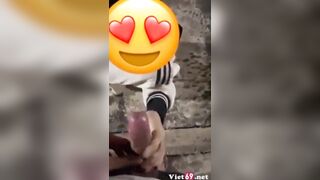Nửa đêm rủ ra đường bắn tinh lên người em