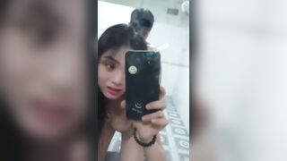 Địt em sinh viên hàng ngon vú to mặt dâm em nó tự quay lại làm kỉ niệm