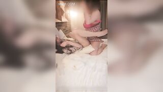 Người yêu mặc sườn xám ma sát bẹm lồn