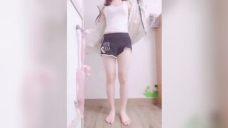 Chia tay xong bị bạn trai đăng video khoả thân lên Internet