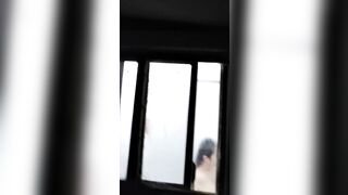 Quay lén em gái ngực bự tắm