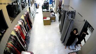 Hack cam shop quần áo