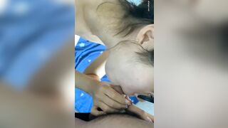 Em gái kính cận bú cu cực phê
