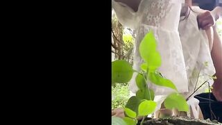 Độc lạ, E HS phô dâm trong rừng đái ga djt người lạ djt bị phát hiện
