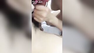 Dì trẻ giúp cháu rửa cu, Ai ngờ bị nó đè ra tốc váy bú lồn r djt
