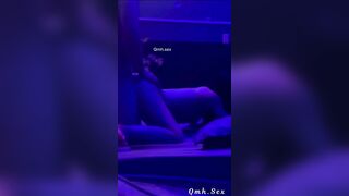 Thác loạn Karaoke, Nhân viên Khoả thân móc lồn hát djt nhân trần