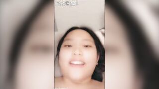 Mới cấp 3 thôi mà đã dâm như này rồi, địt sướng quá trợn cả mắt lên